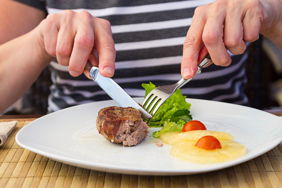 Want to Keep the Weight Off? Eat More Slowly